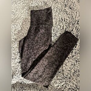 Old Navy Cheetah print leggings